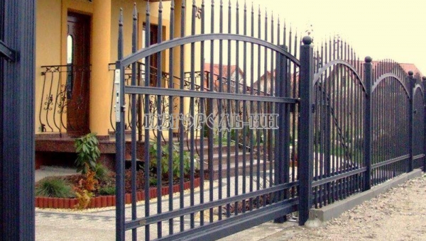У нас нет только ворот и калиток в рай